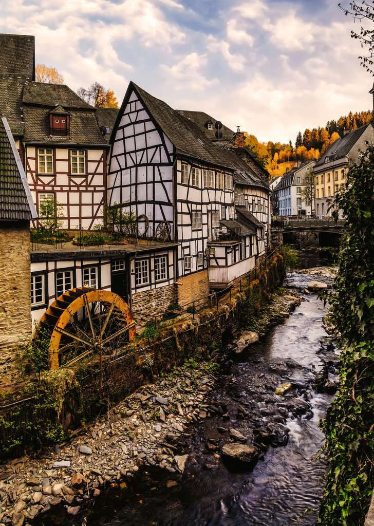Monschau in der Eifel - Puzzel 1000 stukjes - Ravensburger 12000792, foto