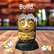 Half opgebouwde C-3PO 3D puzzel op houten tafel – Ravensburger Hylkies