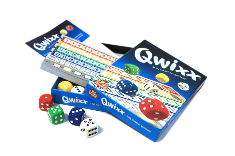 Qwixx - dobbelspel, open doos met onderdelen