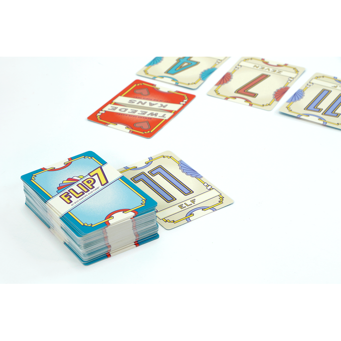 Stapel omgedraaide kaarten in Flip 7