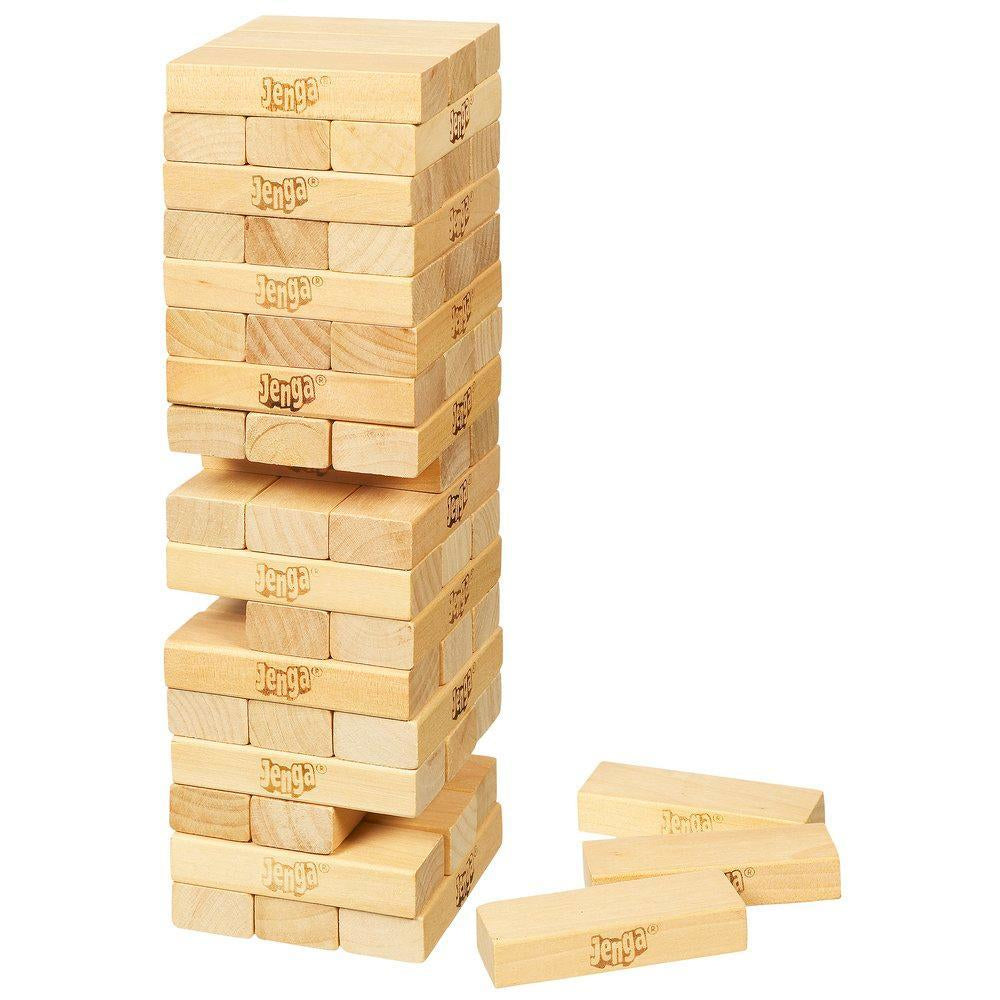 Jenga blokken gestapeld tot een toren