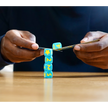 RANDOM TALENTS - Partyspel van 999 Games, toren van dobbelstenen maken